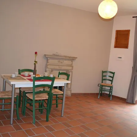 B&B La Casa Di Giulietta Castelmezzano Exterior foto